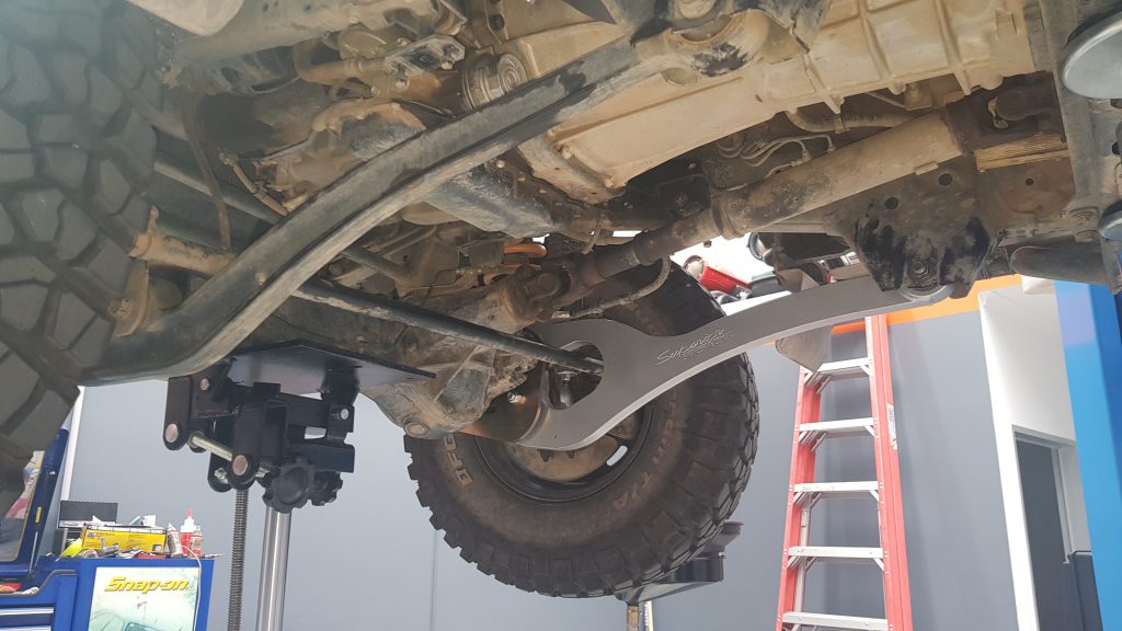 76 Series Land Cruiser, Heavy duty caster correction radius arm rods